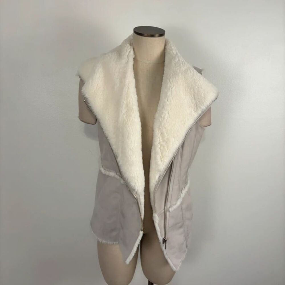 White House Black Market Faux Shearling Suede Vest Medium Beige Asymmetric Zip M